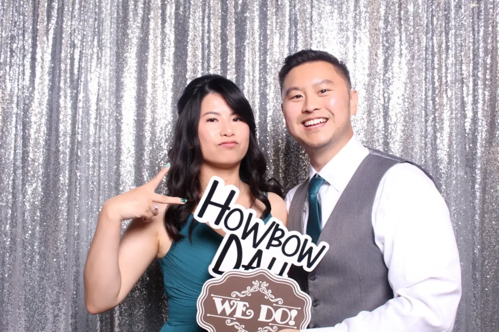 Silver-sequin-backdrop-at-photobooth-wedding-event-by-GC event studio.